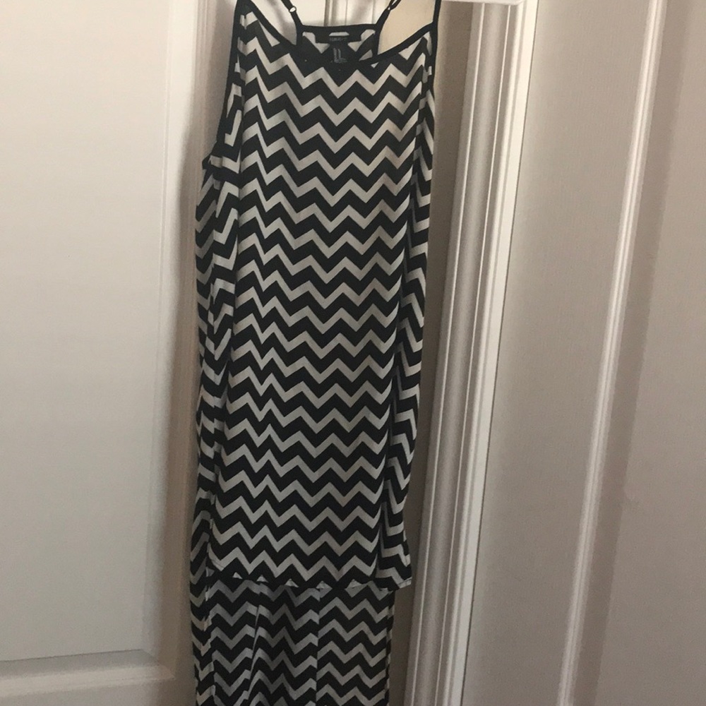 Used medium black and white dress